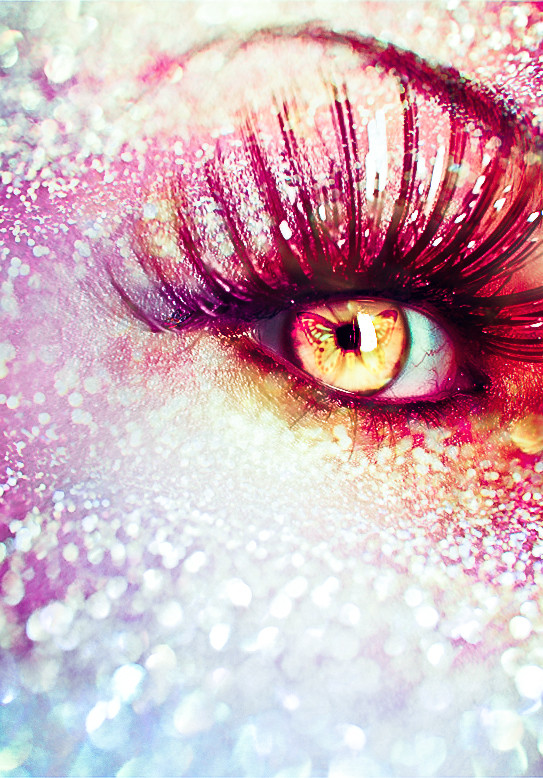 YEUX
