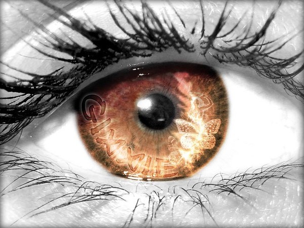 YEUX